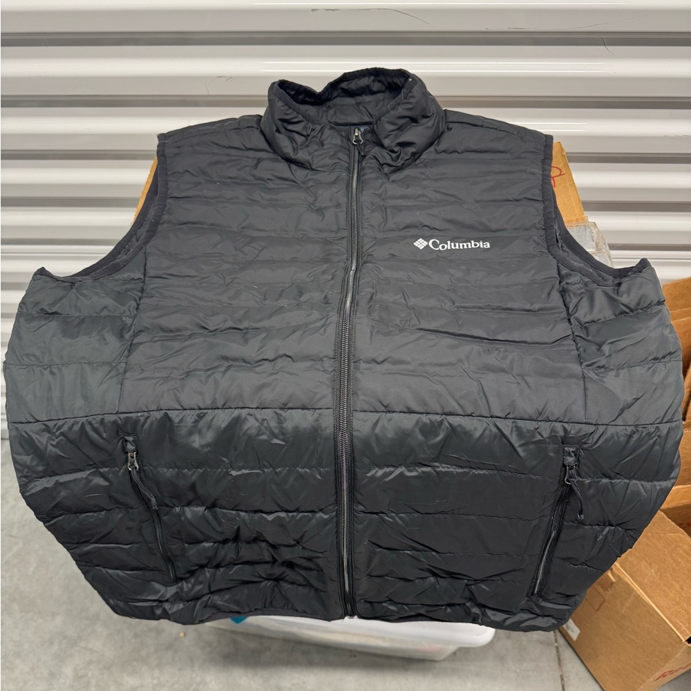 Columbia Men's Dark Gray Quilted Vest